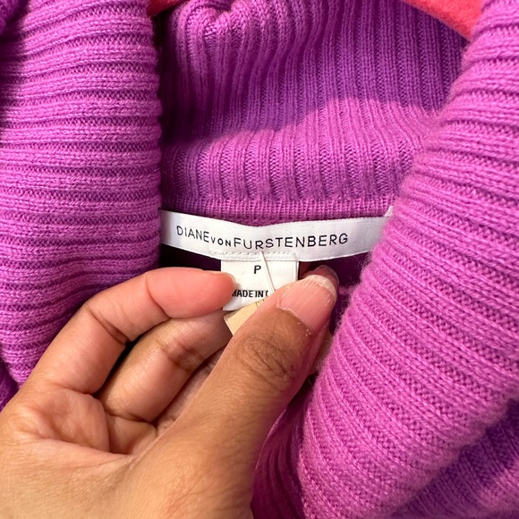 Diane VonFurstenburg Cashmere Sweater Size XS - Picture 3 of 4